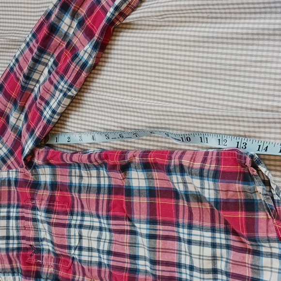 American Eagle Outfitters plaid long sleeve button shirt - Picture 4 of 6